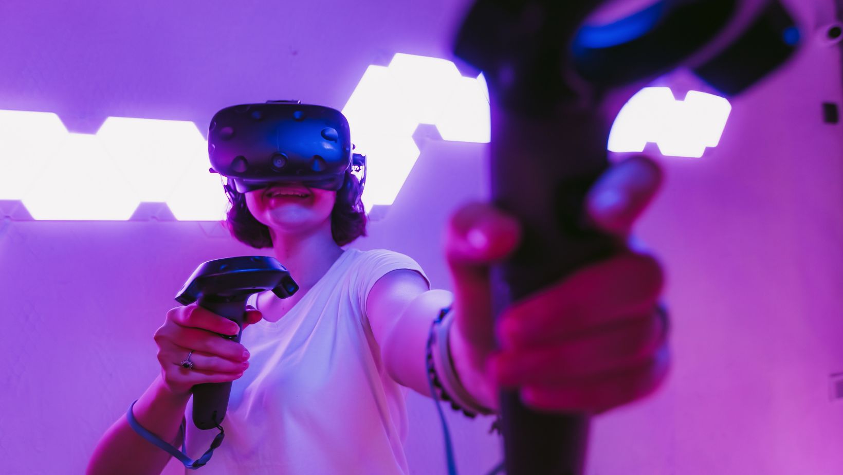 5 essential gaming services that make virtual worlds more accessible