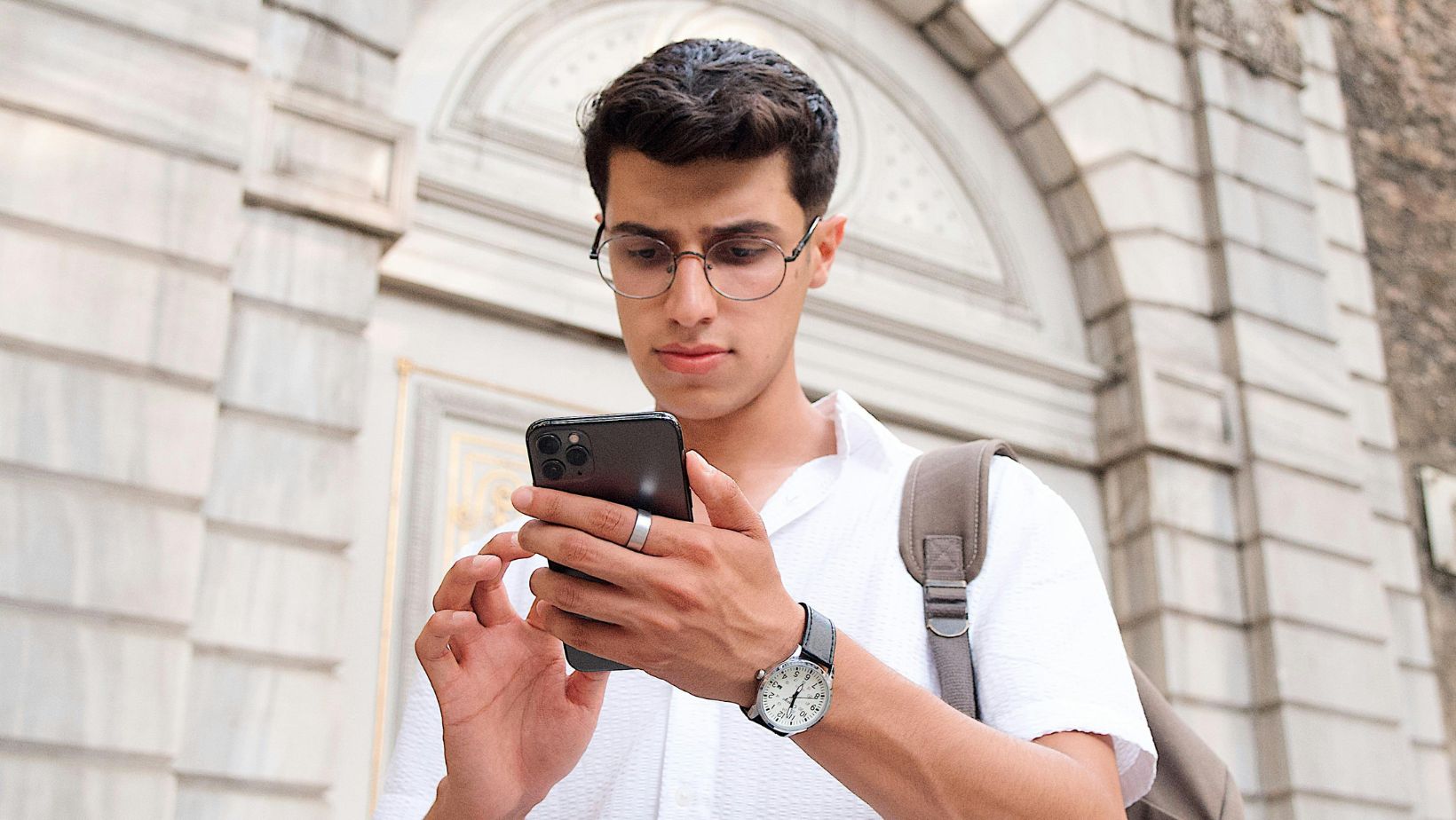 Expert tips to find the most affordable esim for your canada trip