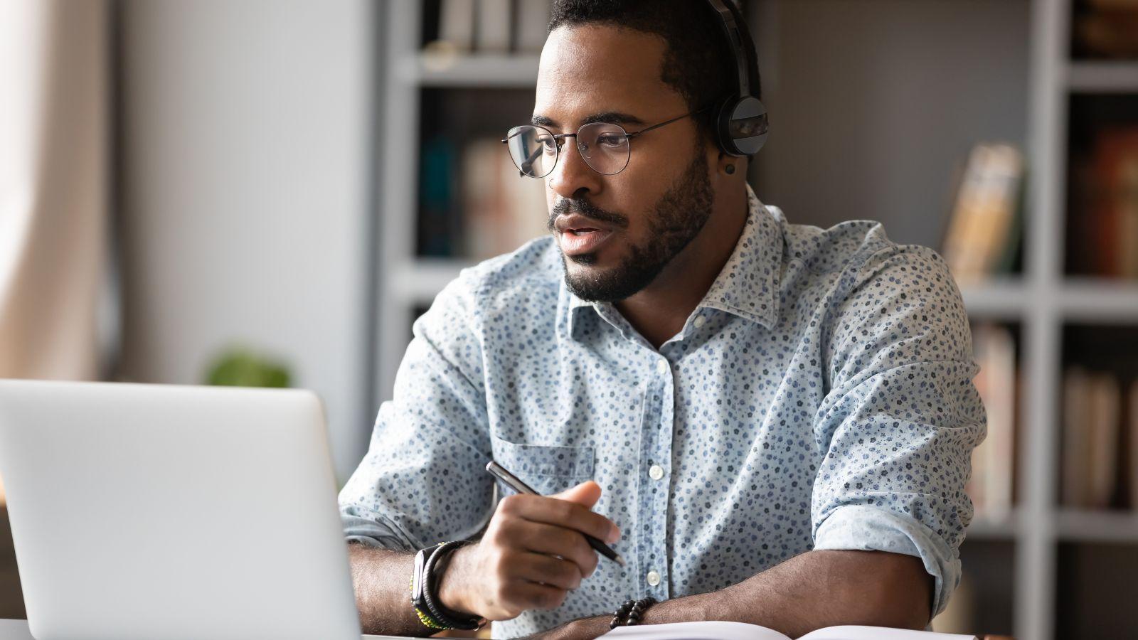 webinar platforms, digital engagement tools, online webinar solutions, business webinar software, virtual event platforms, remote meeting technology, corporate webinar services, webinar platform providers, business communication tools, virtual presentation platforms